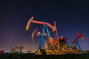 An oil pump captured at night